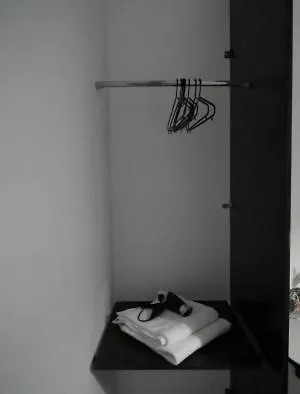 Budget Small Studio Sofie
